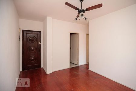 Sala de apartamento para alugar com 2 quartos, 60m² em Del Castilho, Rio de Janeiro