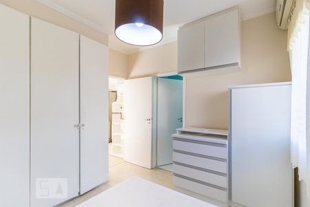 Quarto da suíte de kitnet/studio à venda com 1 quarto, 34m² em Centro, Campinas