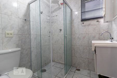 Banheiro  de apartamento para alugar com 2 quartos, 55m² em Vila Butantã, São Paulo