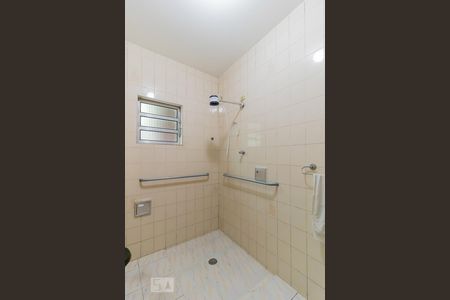 Banheiro de casa à venda com 1 quarto, 70m² em Jardim São Roberto, São Paulo