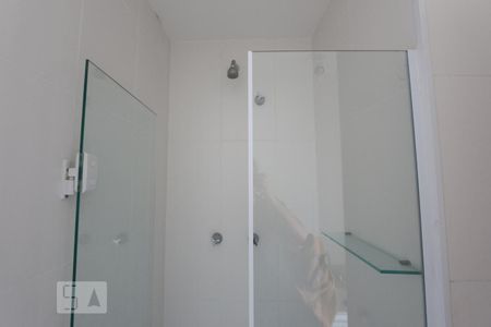 banheiro de apartamento para alugar com 2 quartos, 73m² em Jardim Monte Kemel, São Paulo