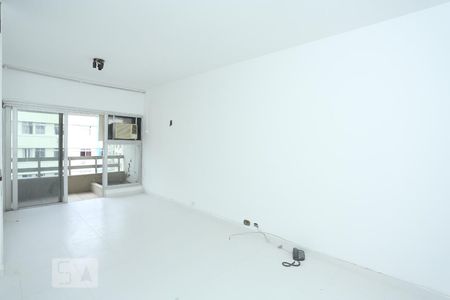 Sala de apartamento para alugar com 2 quartos, 59m² em Copacabana, Rio de Janeiro