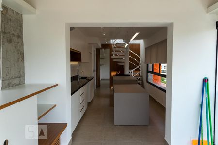 Sala de apartamento à venda com 1 quarto, 100m² em Vila Pompéia, São Paulo