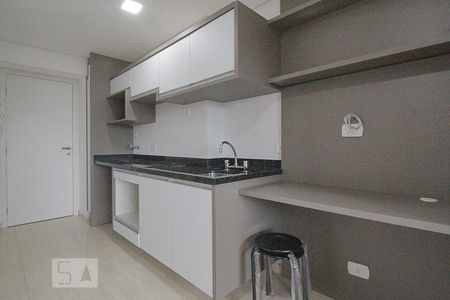 Cozinha de kitnet/studio para alugar com 1 quarto, 30m² em Rebouças, Curitiba