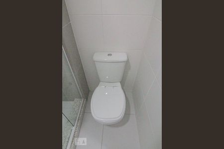 Banheiro vaso de kitnet/studio para alugar com 1 quarto, 30m² em Rebouças, Curitiba