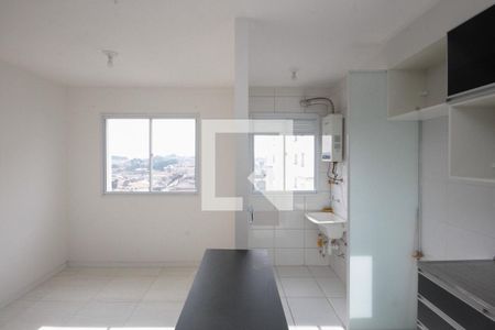 Sala e Cozinha de apartamento para alugar com 2 quartos, 41m² em Vila Prudente, São Paulo