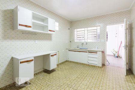 Cozinha de casa para alugar com 5 quartos, 150m² em Vila Paiva, São Paulo