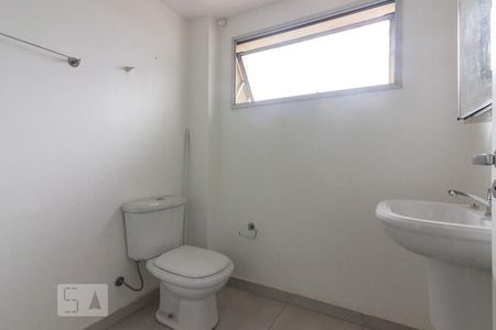 Banheiro de apartamento à venda com 2 quartos, 74m² em Parque Peruche, São Paulo