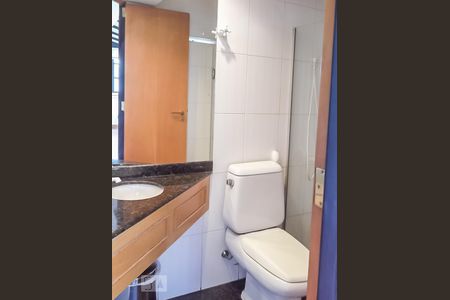 Banheiro de apartamento à venda com 2 quartos, 100m² em Santo Amaro, São Paulo