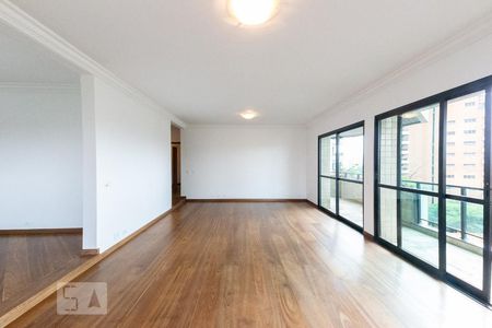 Sala 1 de apartamento para alugar com 4 quartos, 326m² em Planalto Paulista, São Paulo