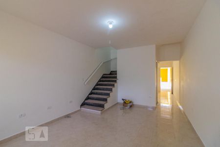 Sala de casa para alugar com 2 quartos, 146m² em Rudge Ramos, São Bernardo do Campo