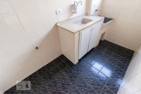 Cozinha de apartamento para alugar com 1 quarto, 34m² em Rebouças, Curitiba