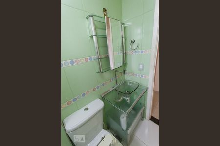 Banheiro de apartamento para alugar com 1 quarto, 40m² em Anil, Rio de Janeiro