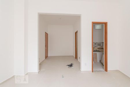 Quarto de kitnet/studio para alugar com 1 quarto, 30m² em Centro, Rio de Janeiro