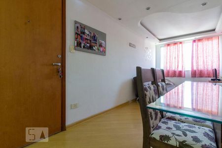 Sala de apartamento à venda com 2 quartos, 50m² em Itaquera, São Paulo