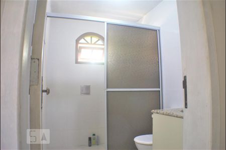 Banheiro Social de casa para alugar com 3 quartos, 100m² em São João do Rio Vermelho, Florianópolis