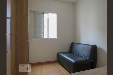 QUARTO 1 de apartamento para alugar com 2 quartos, 57m² em Jardim D’abril, Osasco