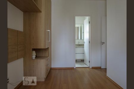 SUÍTE de apartamento para alugar com 2 quartos, 57m² em Jardim D’abril, Osasco