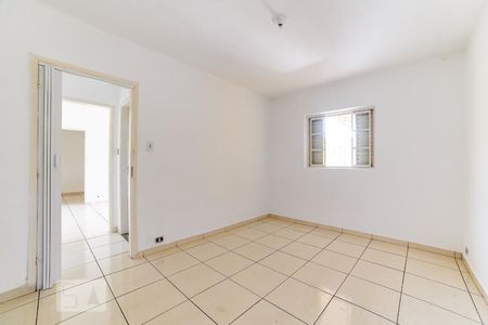 Quarto 2 de casa para alugar com 2 quartos, 100m² em Vila Medeiros, São Paulo