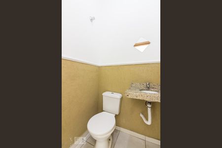 Lavabo de casa à venda com 3 quartos, 180m² em Vila Ester (zona Norte), São Paulo