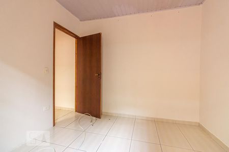 Quarto 2 de casa para alugar com 2 quartos, 65m² em Jaguaré, São Paulo