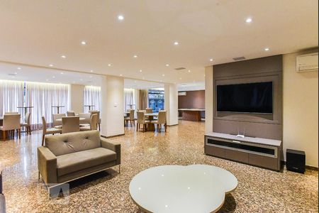 Apartamento à venda com 180m², 4 quartos e 3 vagas Apartamento à venda com 180m², 4 quartos e 3 vagasSalão de Festas