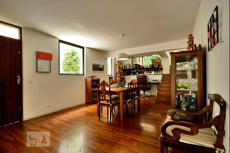 Sala de Jantar de casa para alugar com 3 quartos, 250m² em Vila Romana, São Paulo