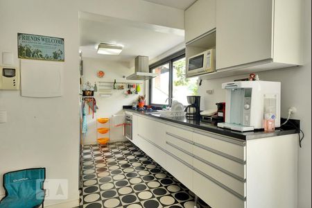 Cozinha de casa para alugar com 3 quartos, 250m² em Vila Romana, São Paulo