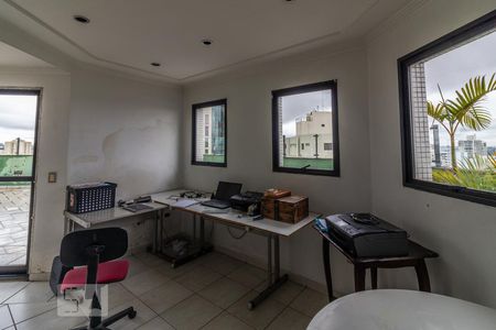 Apartamento à venda com 315m², 3 quartos e 3 vagas Apartamento à venda com 315m², 3 quartos e 3 vagasTerraço