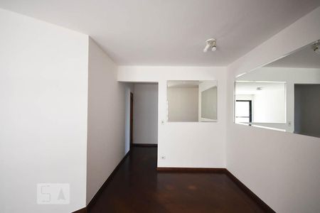 Sala de apartamento para alugar com 3 quartos, 92m² em Jardim Londrina, São Paulo