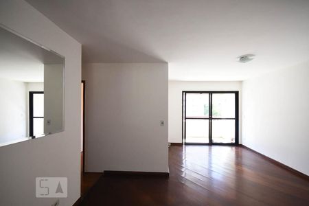 Sala de apartamento para alugar com 3 quartos, 92m² em Jardim Londrina, São Paulo