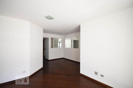 Sala de apartamento para alugar com 3 quartos, 92m² em Jardim Londrina, São Paulo