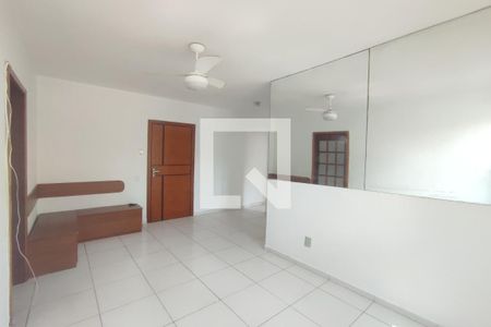 Sala de apartamento para alugar com 2 quartos, 50m² em Pechincha, Rio de Janeiro