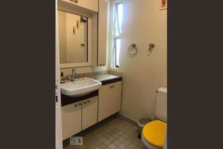 Banheiro de apartamento para alugar com 3 quartos, 64m² em Vila Graciosa, São Paulo