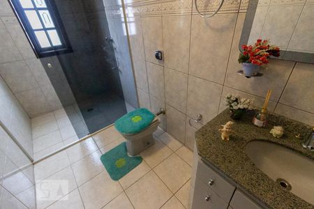 Casa para alugar com 265m², 4 quartos e 2 vagas Casa para alugar com 265m², 4 quartos e 2 vagasBanheiro Segundo Andar