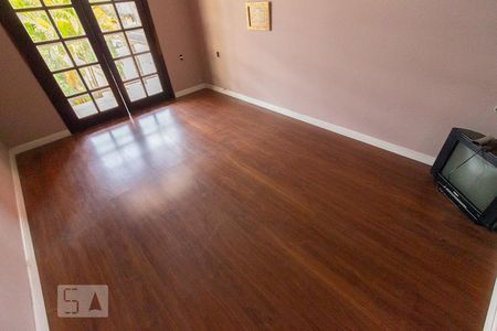 Casa para alugar com 265m², 4 quartos e 2 vagas Casa para alugar com 265m², 4 quartos e 2 vagasQuarto 3 Segundo Andar