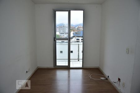 Sala de apartamento à venda com 2 quartos, 55m² em Taquara, Rio de Janeiro