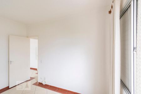 Quarto 2 de apartamento para alugar com 2 quartos, 65m² em Santo Antônio, Osasco