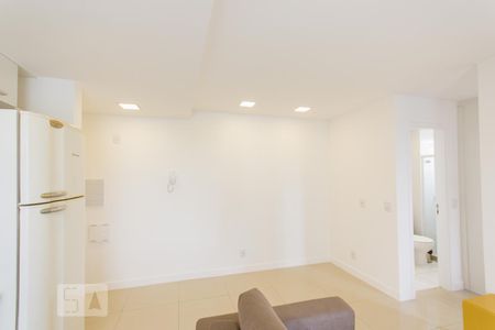 Sala/Cozinha de kitnet/studio à venda com 1 quarto, 20m² em Jacarepaguá, Rio de Janeiro