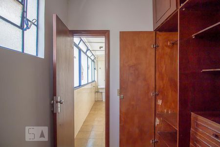 Quarto de apartamento para alugar com 3 quartos, 100m² em Alto Barroca, Belo Horizonte