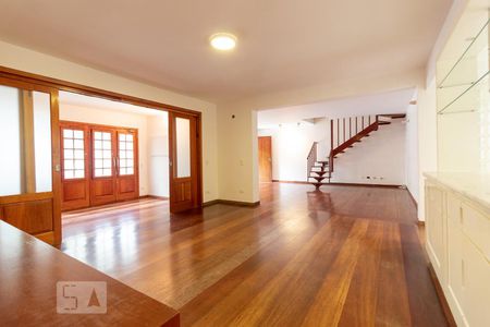 Sala de casa para alugar com 5 quartos, 180m² em Butantã, São Paulo