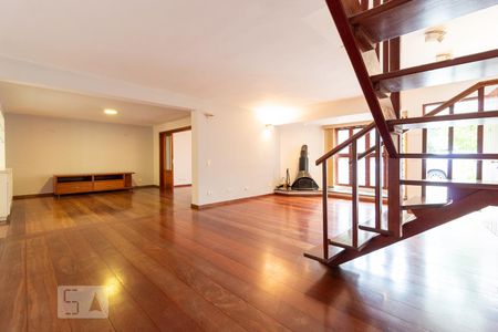 Sala de casa para alugar com 5 quartos, 180m² em Butantã, São Paulo