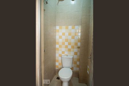 Apartamento para alugar com 94m², 2 quartos e sem vaga Apartamento para alugar com 94m², 2 quartos e sem vagaBanheiro de Serviço