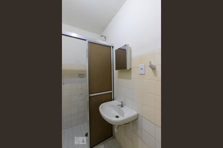 Banheiro de kitnet/studio à venda com 1 quarto, 33m² em Vila Lídia, Campinas