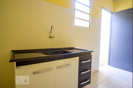 Cozinha de casa para alugar com 1 quarto, 34m² em Olímpico, São Caetano do Sul