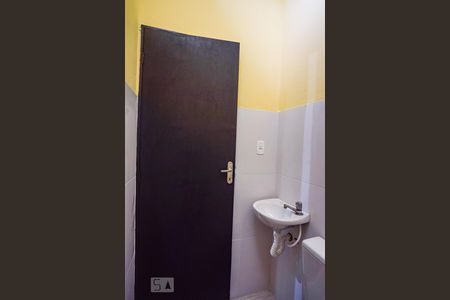 Banheiro de casa para alugar com 1 quarto, 31m² em Olímpico, São Caetano do Sul