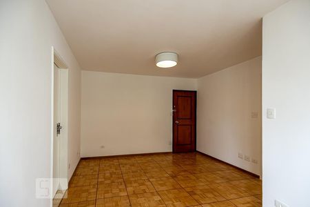 Sala de apartamento para alugar com 2 quartos, 80m² em Indianópolis, São Paulo