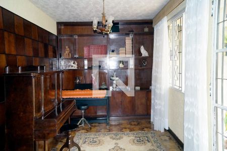 Biblioteca de casa à venda com 4 quartos, 280m² em Vila Monumento, São Paulo