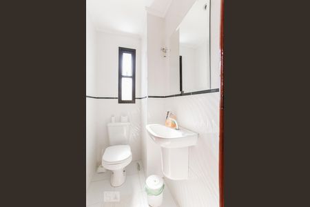 Lavabo  de apartamento à venda com 3 quartos, 170m² em Chácara Inglesa, São Paulo