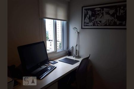 Quarto 3 de apartamento para alugar com 2 quartos, 70m² em Vila Madalena, São Paulo